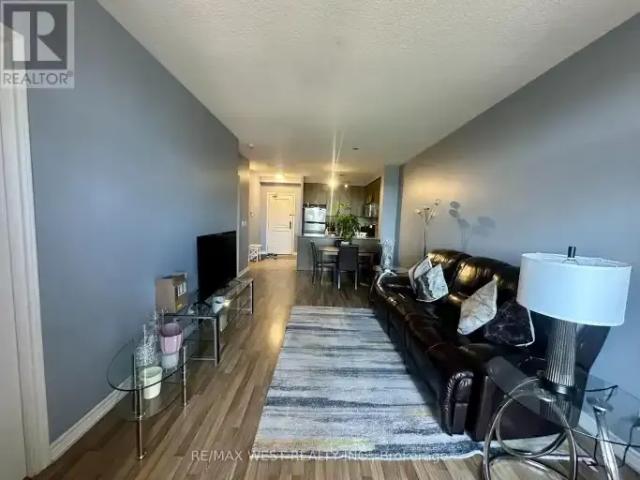 Apartment 2 Bedroom For Rent Vaughan ON 2300 ES105023439