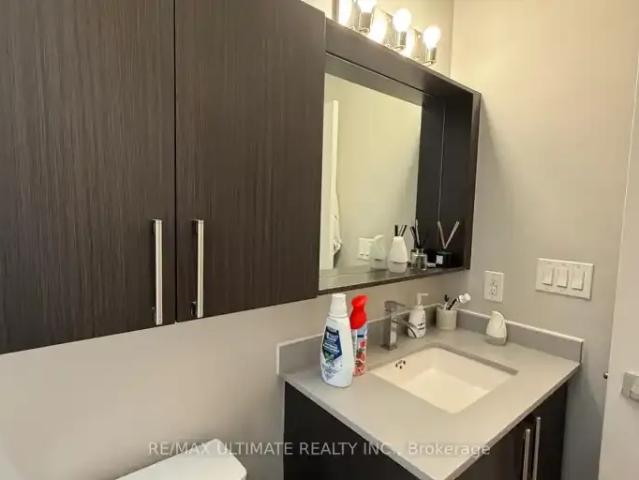 Apartment 2 Bedroom For Rent Vaughan ON 2400 ELS102915362