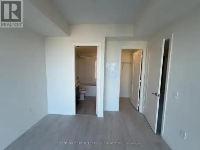 Apartment 2 Bedroom For Rent Vaughan ON 2400 ES103215988