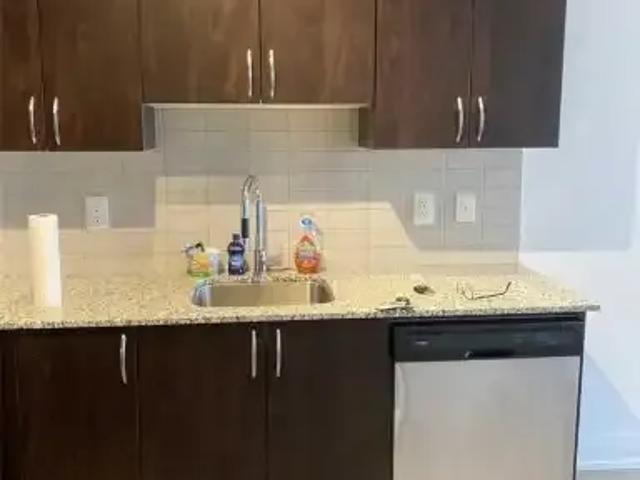 Apartment 2 Bedroom For Rent Vaughan ON 2400 ES104941065