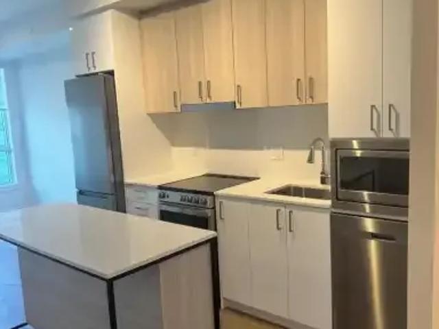 Apartment 2 Bedroom For Rent Vaughan ON 2400 ES105005003