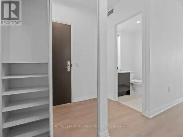 Apartment 2 Bedroom For Rent Vaughan ON 2600 ES105072128