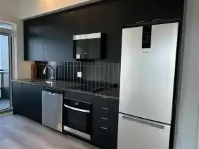 Apartment 2 Bedroom For Rent Vaughan ON 2750 ES104941095