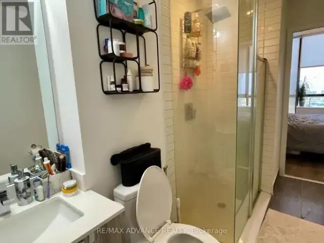 Apartment 2 Bedroom For Rent Vaughan ON 2700 ES103119153