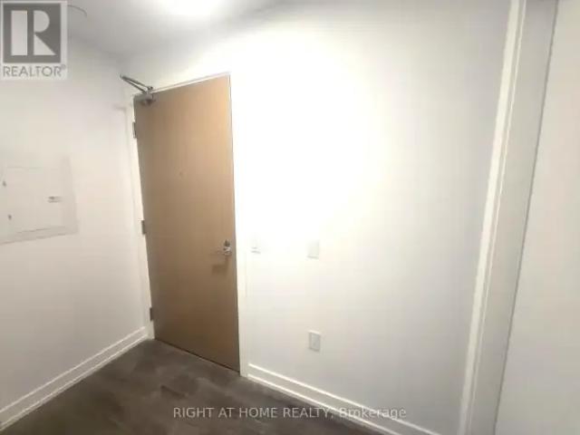 Apartment 2 Bedroom For Rent Vaughan ON 2800 ES105004882