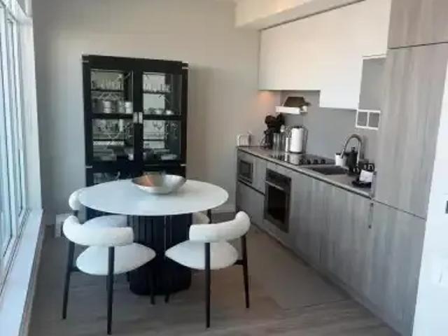 Apartment 2 Bedroom For Rent Vaughan ON 2950 ES101877928