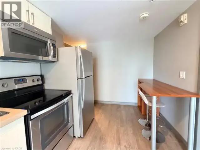 Apartment 2 Bedroom For Rent Waterloo ON 1700 ELS102847489