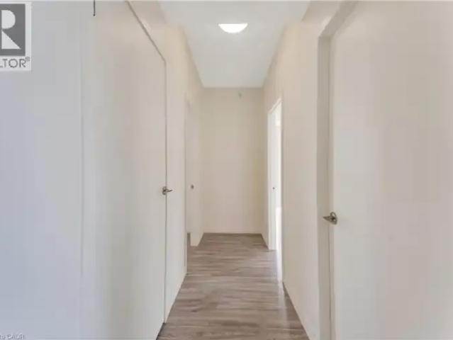 Apartment 2 Bedroom For Rent Waterloo ON 2400 ES102339271