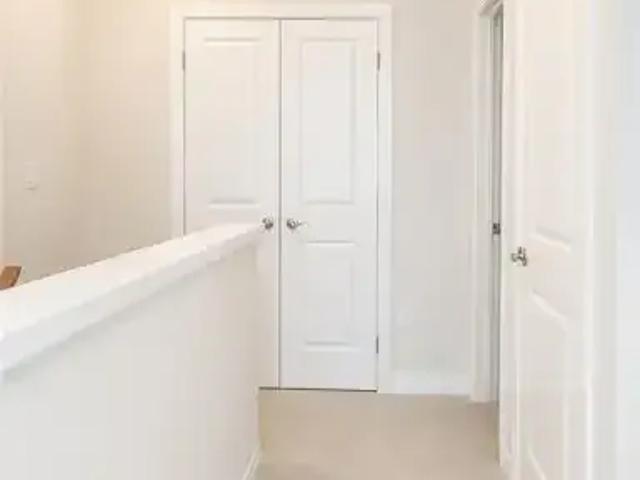 Apartment 2 Bedroom For Rent Waterloo ON 2500 ES102587581