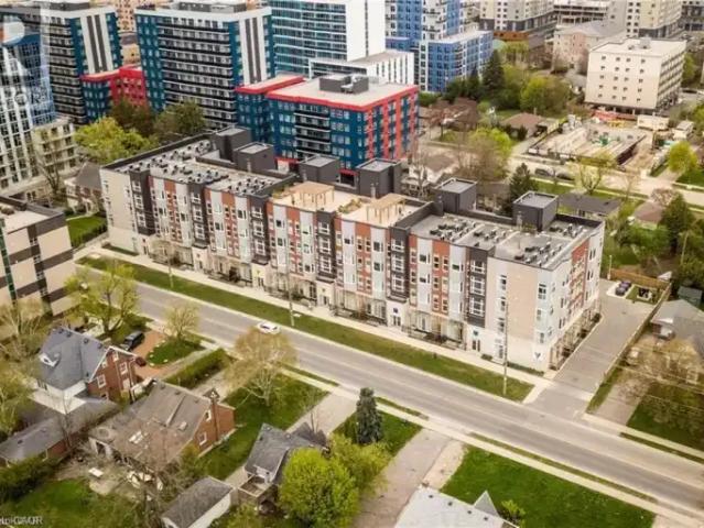 Apartment 2 Bedroom For Rent Waterloo ON 2500 ES104754037
