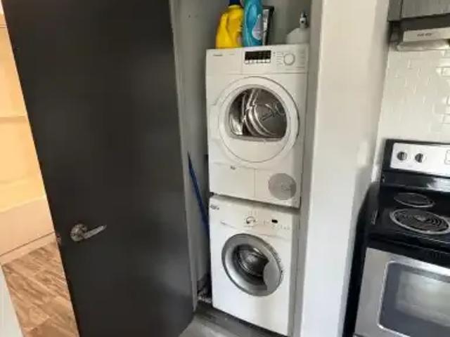 Apartment 2 Bedroom For Rent Waterloo ON 2100 ES103012080