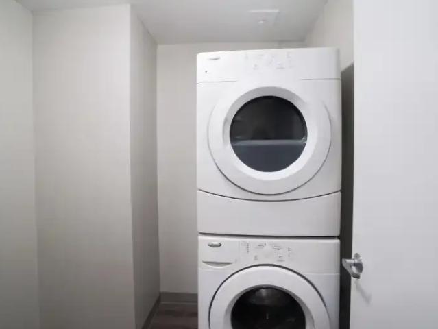 Apartment 2 Bedroom For Rent Waterloo ON 2145 ES104956412