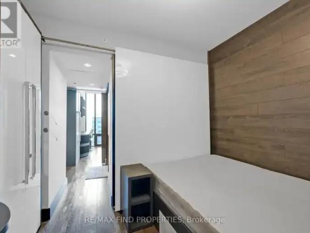Apartment 2 Bedroom For Rent Waterloo ON 2150 ES102715524