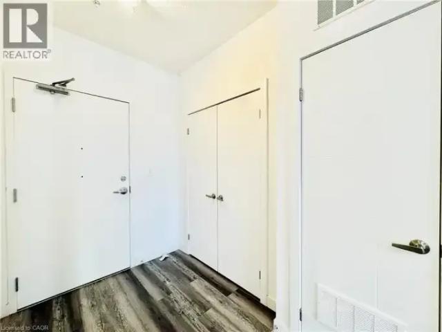 Apartment 2 Bedroom For Rent Waterloo ON 2210 ES102468551