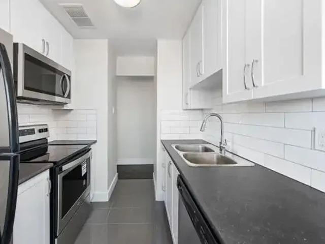 Apartment 2 Bedroom For Rent Whitby ON 2317 ES101877352