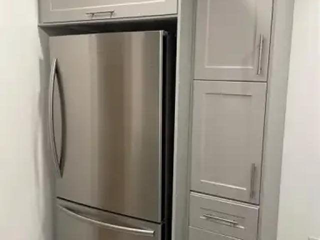 Apartment 2 Bedroom For Rent Windsor ON 1700 ES103840432
