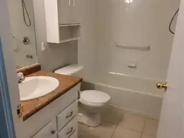 Apartment 2 Bedroom For Rent Windsor ON 1990 ELS100444756
