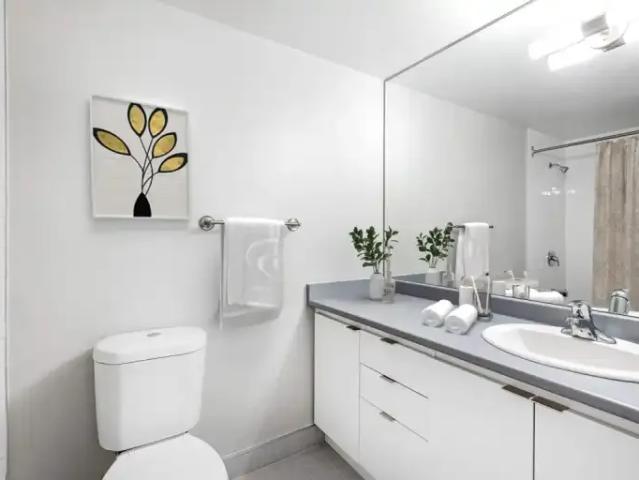 Apartment 2 Bedroom For Rent Windsor ON 1900 ELS99282696