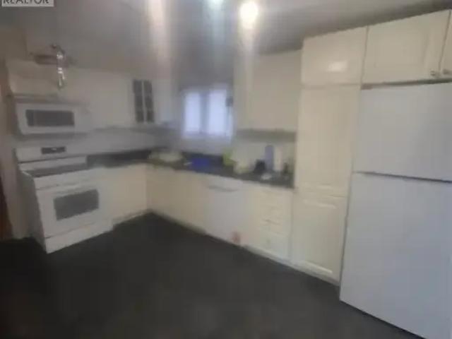 Apartment 2 Bedroom For Rent Windsor ON 2000 ES101879153