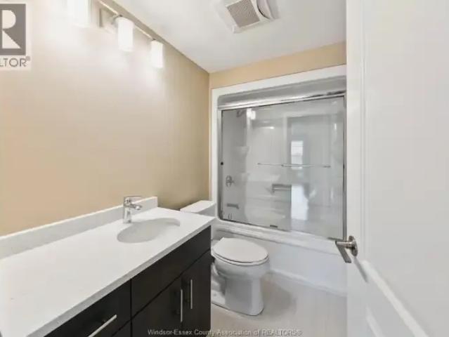 Apartment 2 Bedroom For Rent Windsor ON 2250 ELS102272640