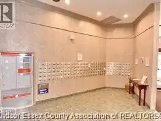 Apartment 2 Bedroom For Rent Windsor ON 2200 ELS102701677