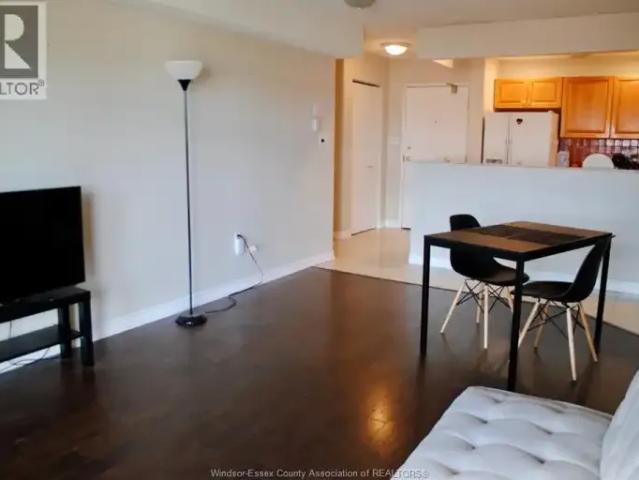 Apartment 2 Bedroom For Rent Windsor ON 2200 ES104106893