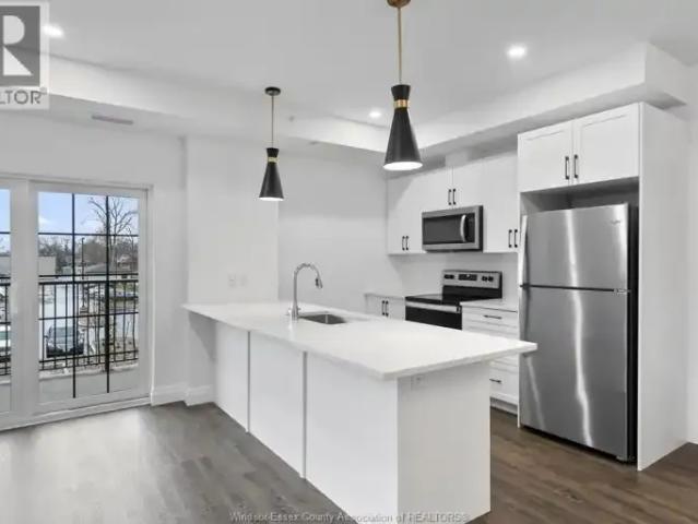 Apartment 2 Bedroom For Rent Windsor ON 2399 ELS101877975