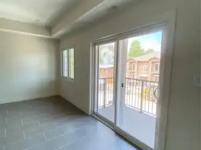 Apartment 2 Bedroom For Rent Windsor ON 2300 ELS100761552