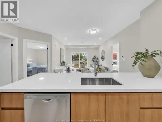 Apartment 2 Bedroom For Rent Windsor ON 2300 ELS101878357