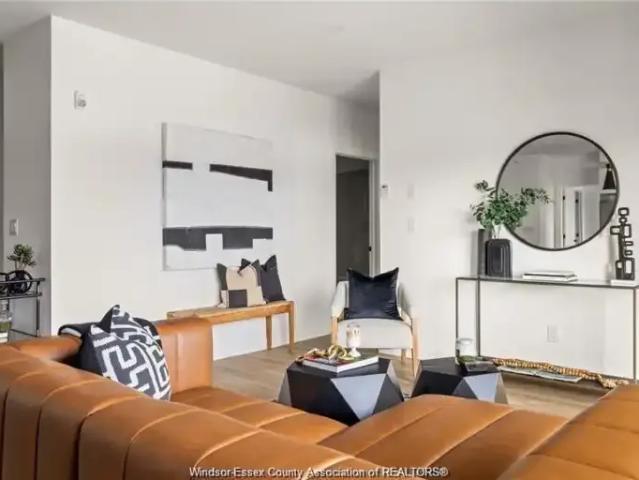 Apartment 2 Bedroom For Rent Windsor ON 2300 ES104183283