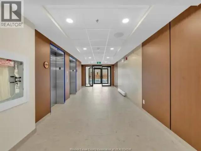Apartment 2 Bedroom For Rent Windsor ON 2330 ELS101877944