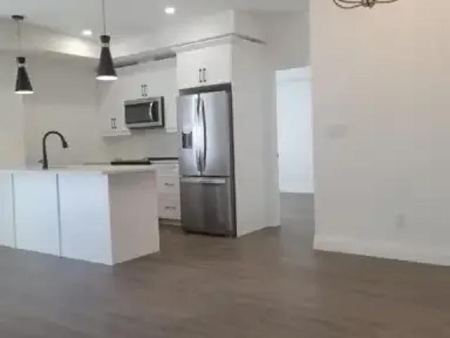 Apartment 2 Bedroom For Rent Windsor ON 2450 ES102272651