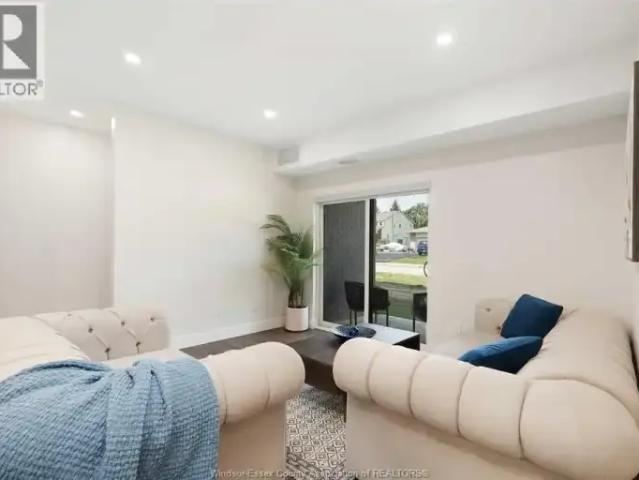 Apartment 2 Bedroom For Rent Windsor ON 2700 ES101878158