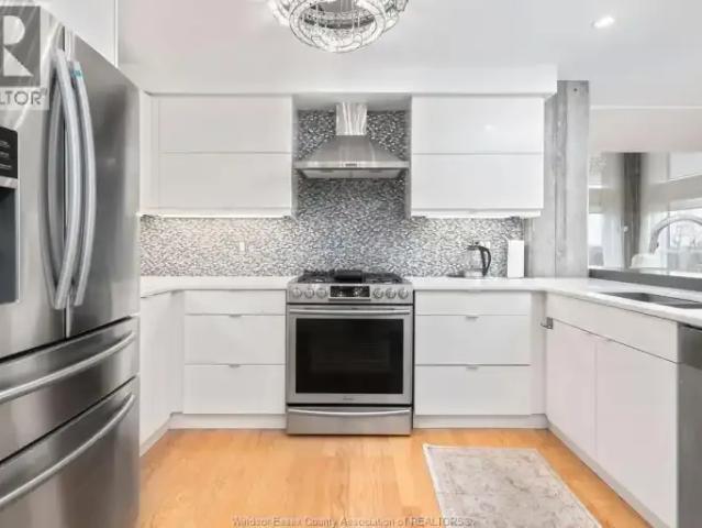 Apartment 2 Bedroom For Rent Windsor ON 3300 ELS101986840