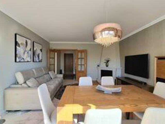 Apartment 2 bedrooms sea view Ericeira Mafra for rent central heating, fireplace, furnished, balcony, gated community, garage, boiler, swimming pool, sea view, parking space