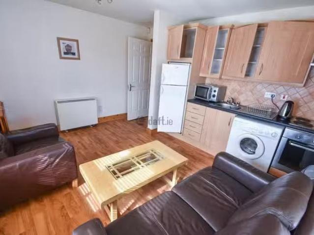 Apartment 2, Castlecourt, Rock Street, Tralee, Co. Kerry is f.