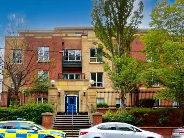 Apartment 2, Chesterfield, Riverpark Apartments, Conyngham Roa.