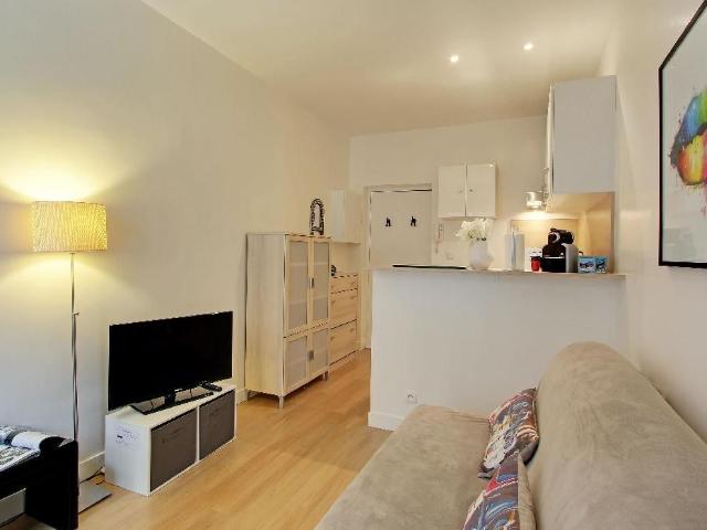 Apartment 2 rooms 25m² Grands Boulevards, Paris Amsterdam Apartments for Rent