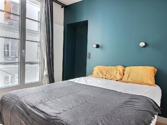 Apartment 2 rooms 30m² Temple République, Paris Amsterdam Apartments for Rent