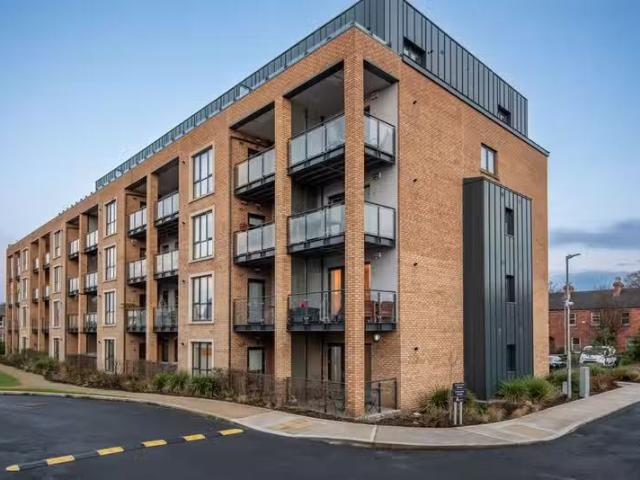 Apartment 31, Saint Pancras House, Saint Pancras Avenue, Teren.