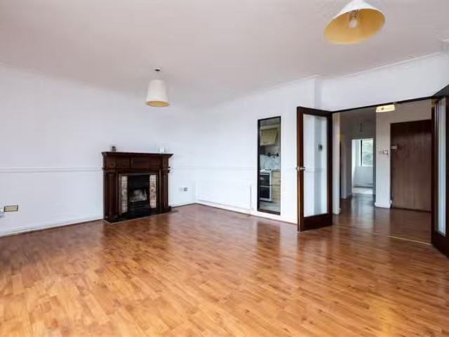Apartment 31, RIVER GARDENS, Glasnevin Hill, Glasnevin, Dublin.