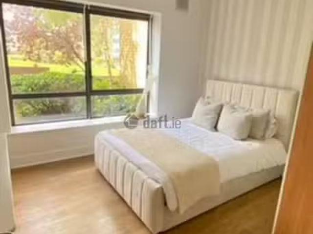 Apartment 33, The Oval, Tullyvale, Dublin 18, Cherrywood, Co.