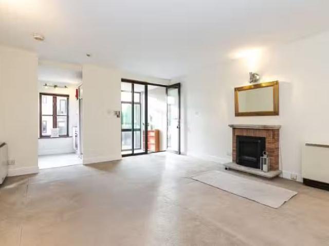 Apartment 36, Village Court, Butterfield Avenue, Dublin 14, D.