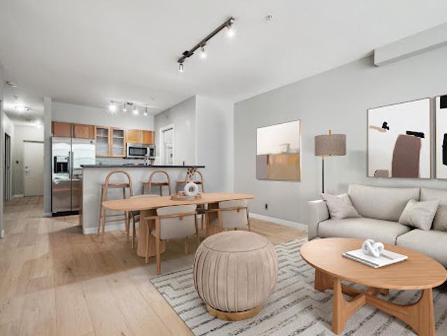 Contemporary apartment