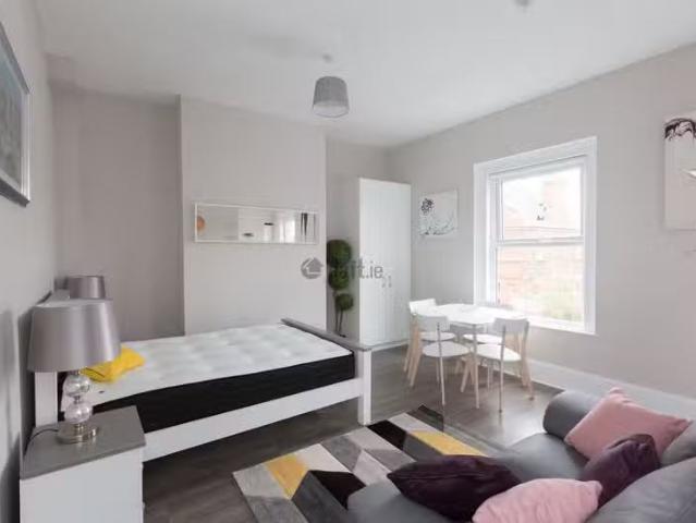 Apartment 7, 88 Grove Park, Rathmines, Dublin 6 is for rent