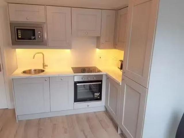 Apartment 7, Auron Court, Dublin 2 is for rent