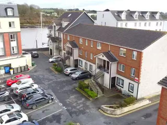Apartment 7, Suir House, Newtown, Co. Waterford, X91C7K2 is f.