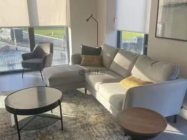 Apartment 40, Glenamuck Manor is for rent