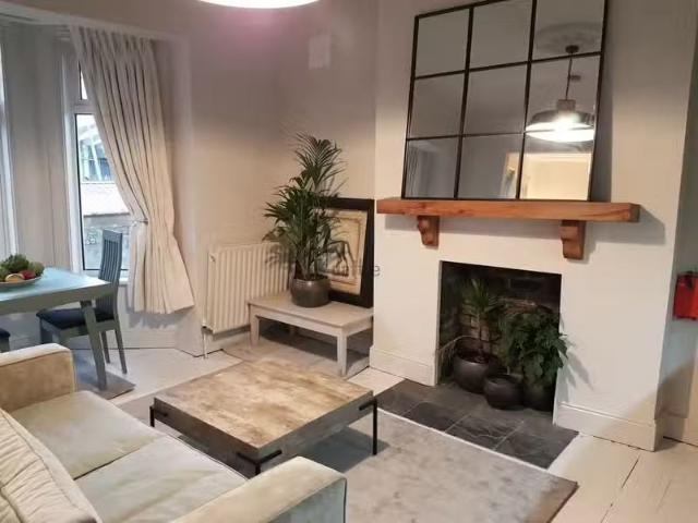 Apartment 4, 17 Anglesea Road, Dublin 4, Ballsbridge, Dublin 4.