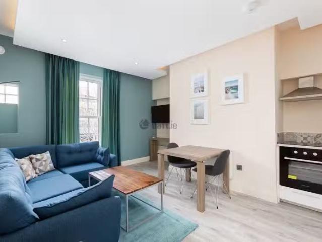 Apartment 4, Ballsbridge, Dublin 4 is for rent